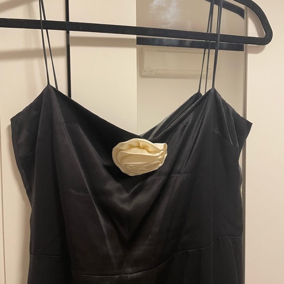 Reformation Rose Silk Dress - Picture 3 of 15